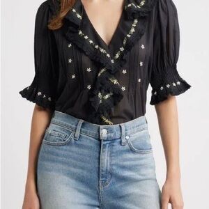 Doen Black Floral Embroidered Blouse